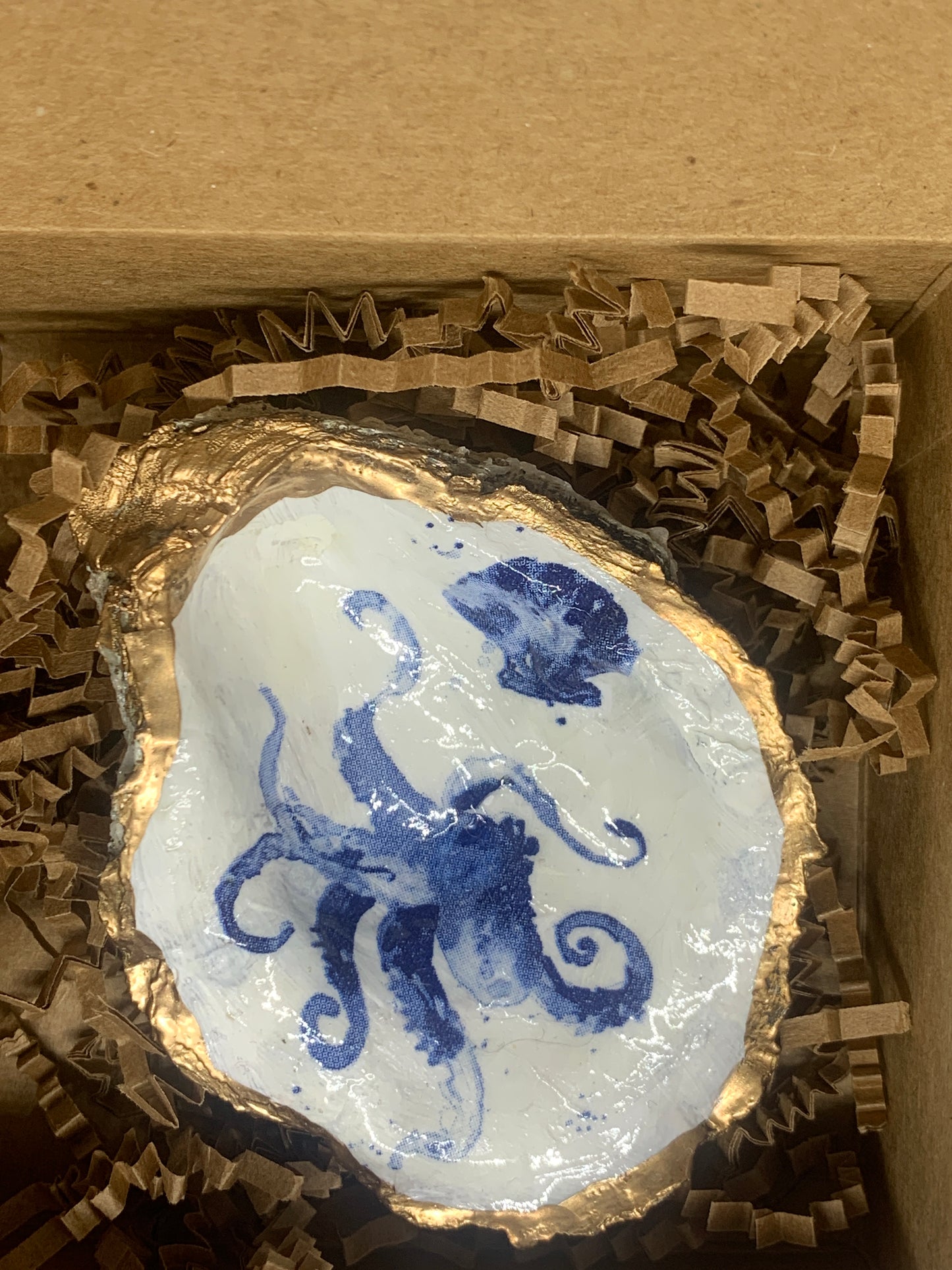 Sea creatures in blue and white jewelry dish