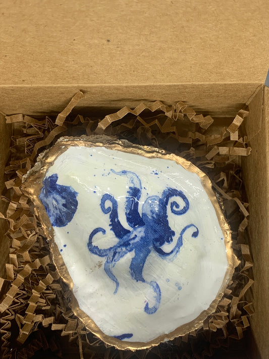 Sea creatures in blue and white jewelry dish