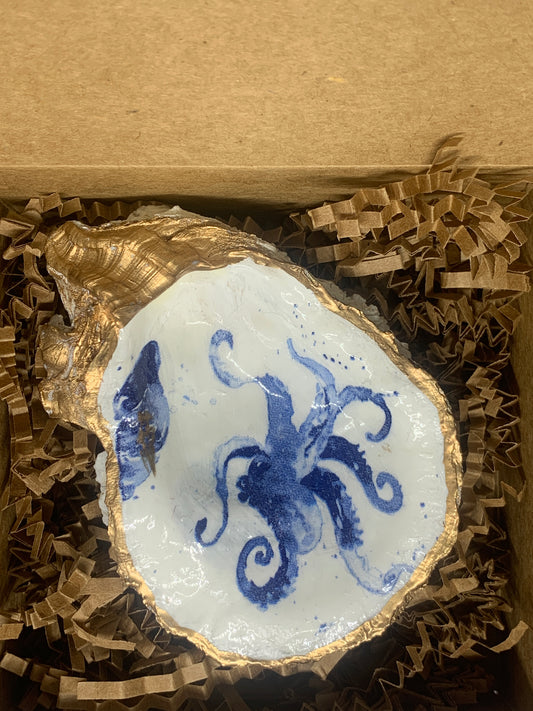 Sea creatures in blue and white jewelry dish
